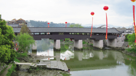 3555762_813578廊桥.jpg